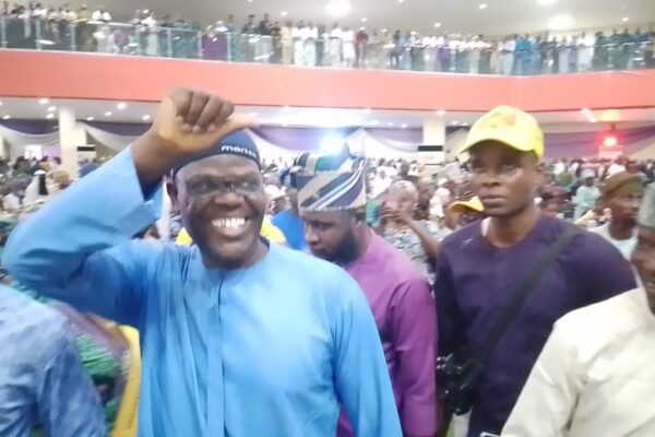 Akinyele’s Own, Alh Oriyomi Hamzat, Was Present at 8th Day Fidau Of Alh Olayiwola Surulagba.