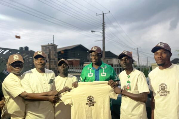 Official|| “Oyo Mandate Circle Meets Dr. Oriyomi Hamzat, Endorses Him For Oyo Governor”